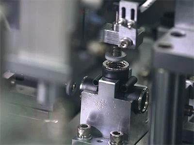 Pneumatic Cylinder Connector Assembly Machine